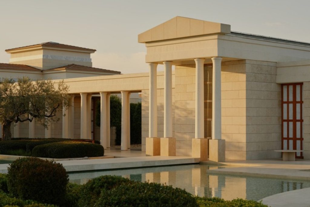 Amanzoe